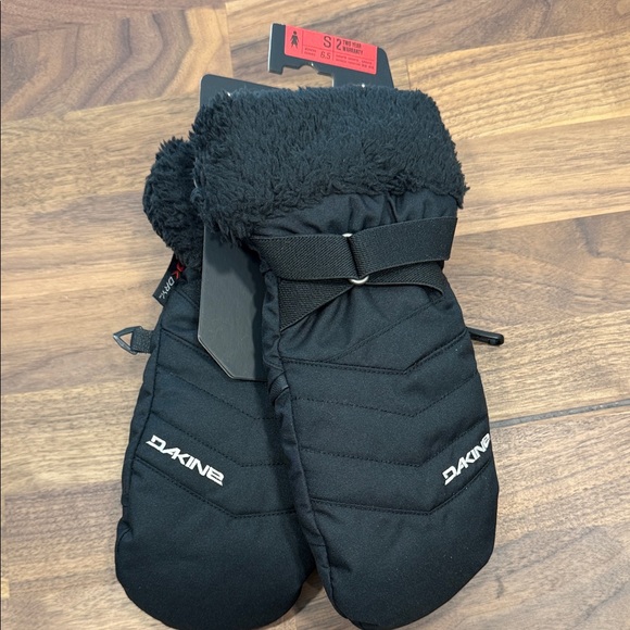 Dakine Black Insulated Mittens Women’s Size Small NWT - Picture 1 of 6